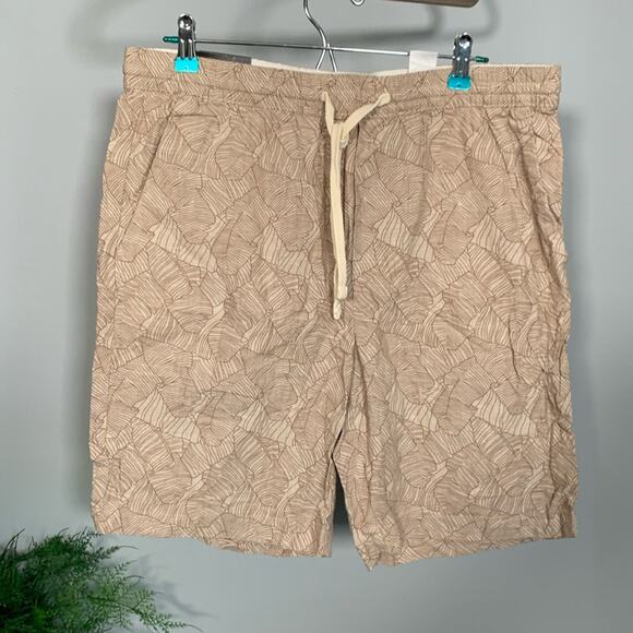 Banana Republic Palm Print Deck Short Slim Fit Brown Size L NWT - Picture 2 of 7